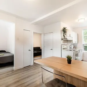 Apartment 1 Chambre-1011, Montreal