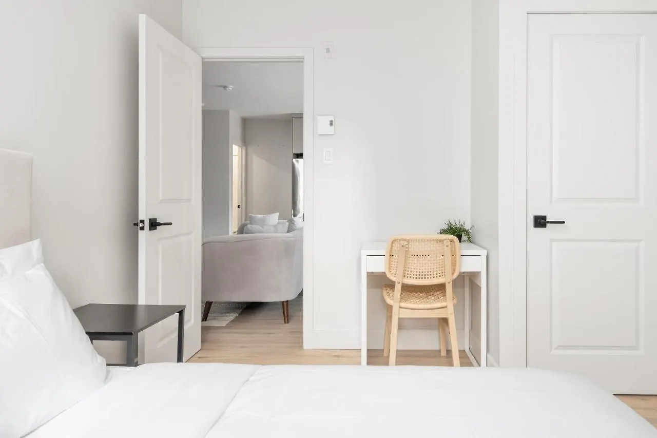 Apartment Hotel Young- Griffintown Montreal