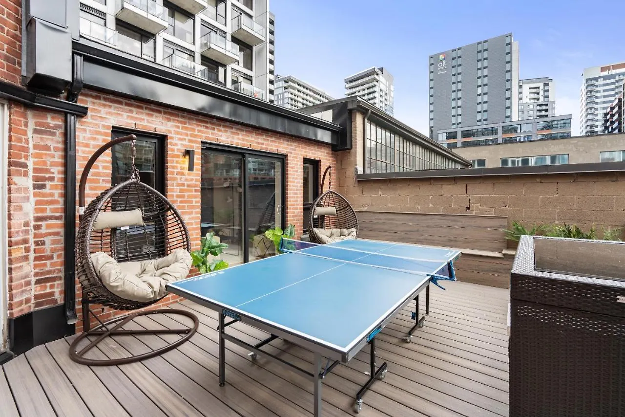 Hotel Young- Griffintown Montreal Canada