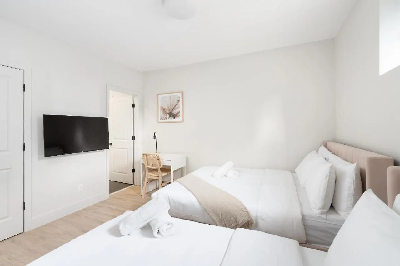 Hotel Young- Griffintown Montreal 0*,
