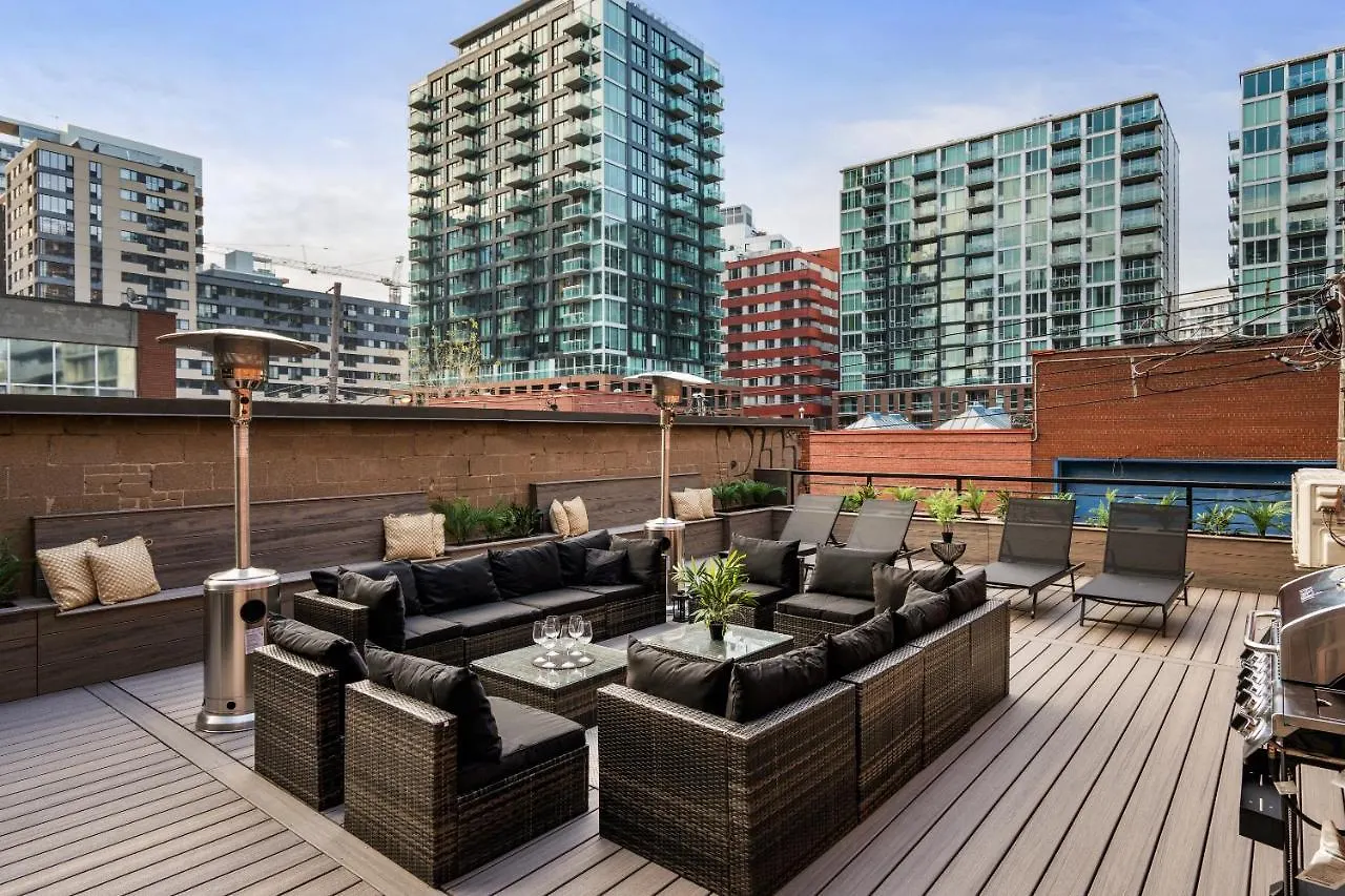 Hotel Young- Griffintown Montreal
