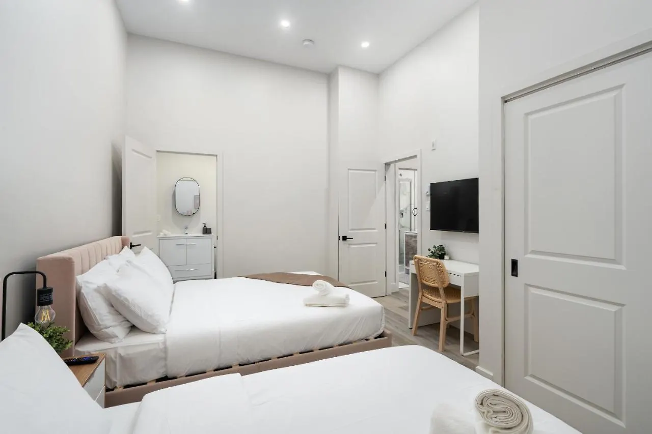 Hotel Young- Griffintown Montreal Canada
