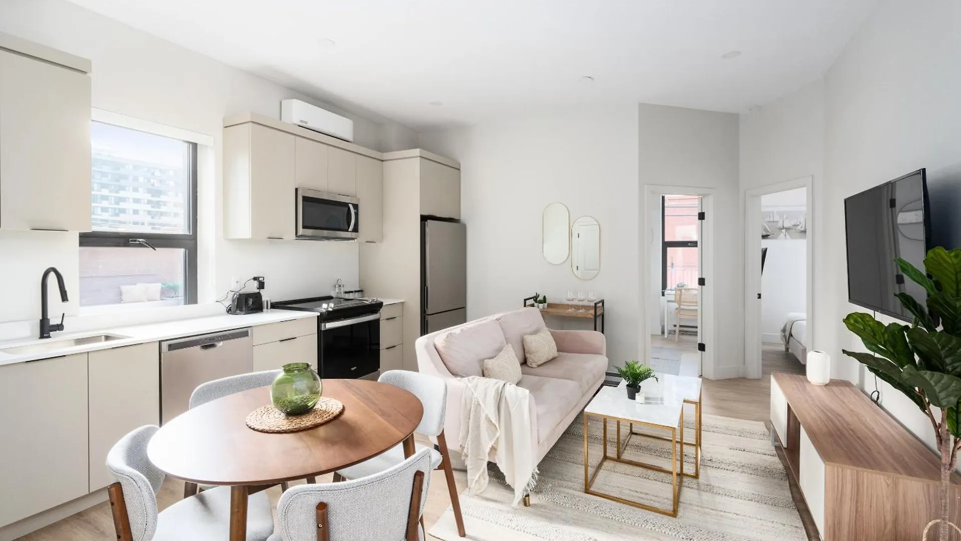 Apartment Hotel Young- Griffintown Montreal Canada